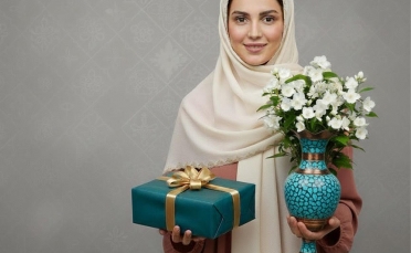 راهنمای جامع انتخاب هدیه و هدایای سازمانی با صنایع دستی ایرانی